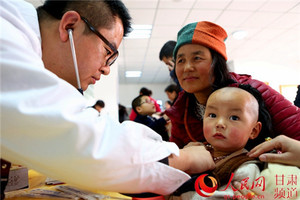 【砥礪奮進(jìn)的五年】精準(zhǔn)發(fā)力 西藏健康扶貧取得新成效
