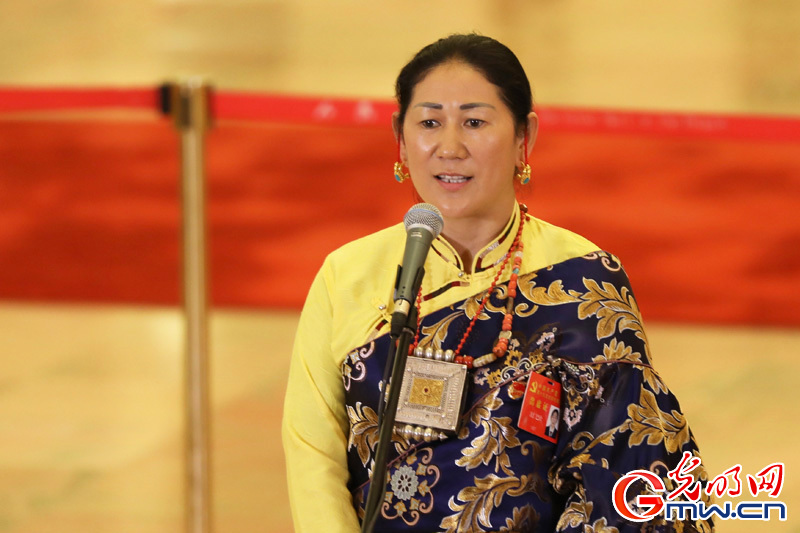 十九大代表次仁巴珍：情系患者安危 爱为生命护航