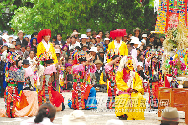 A family hotel puts Tibetan culture on the menu