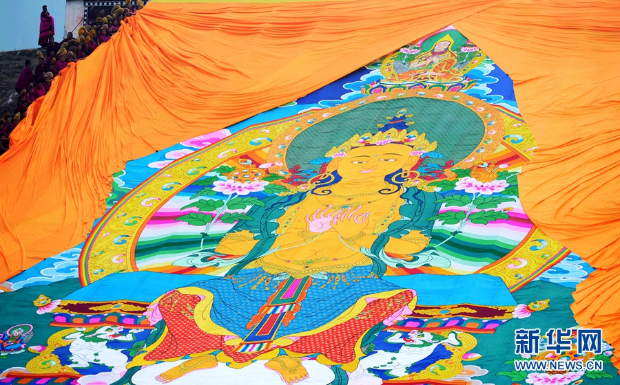 Buddha-show festival held in Labrang Monastery, Gansu