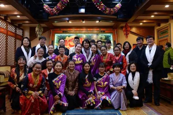 1,700 Tibetan students attending Tibetan Classes in Shanghai