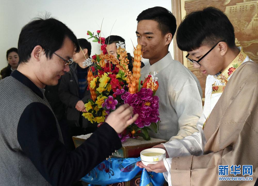 Kinship and dreams in the comings and goings during Losar