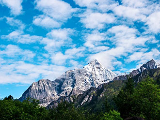 四姑娘山