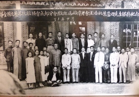 厉歌天:开轰炸机的“随军记者” 厉歌天:开轰炸机的“随军记者”
