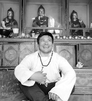 萨拉·次旺仁增：用“善心”传扬藏族文化