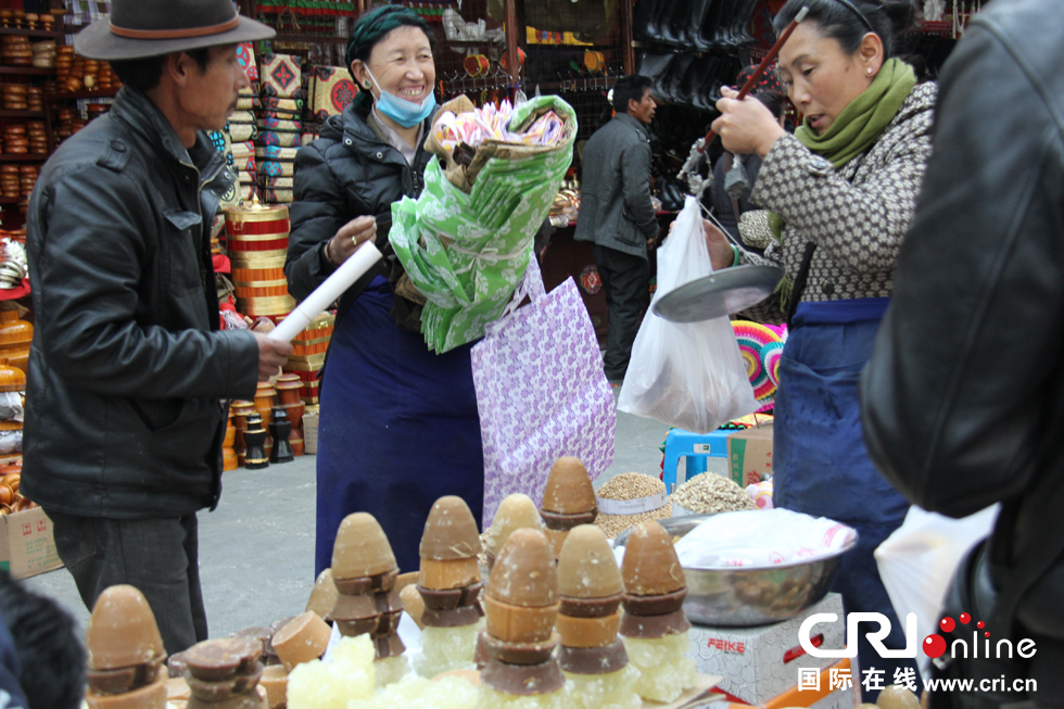 Markets prepare for holidays in Tibet