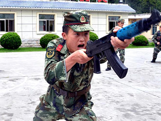 武警西藏林芝支队开展练兵活动