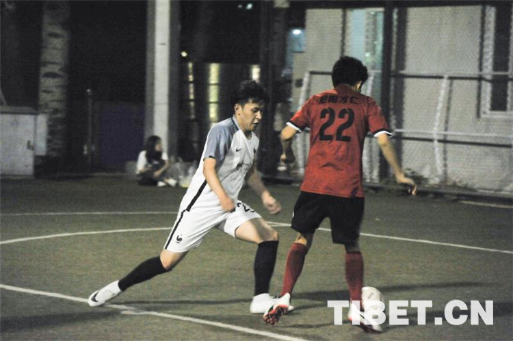 Das Fußballfest der jungen Tibeter Das Fußballfest der jungen Tibeter