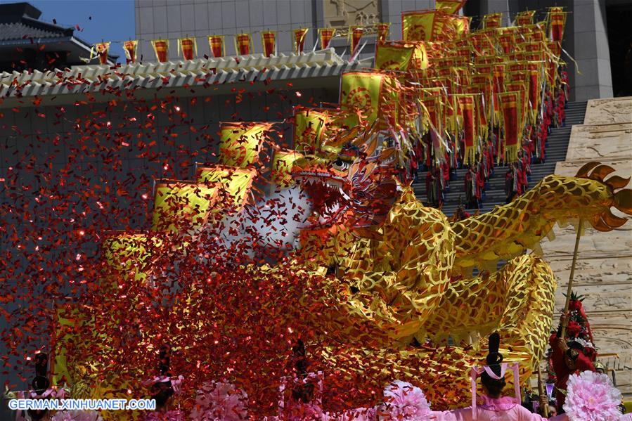 Große Zeremonie des Ahnenkults zu Ehren des Kaisers Yao in Nordchina abgehalten Große Zeremonie des Ahnenkults zu Ehren des Kaisers Yao in Nordchina abgehalten