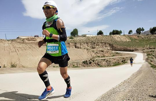 Mehr als 1500 Läufer nehmen am Crosslauf auf hoher Lage teil Mehr als 1500 Läufer nehmen am Crosslauf auf hoher Lage teil