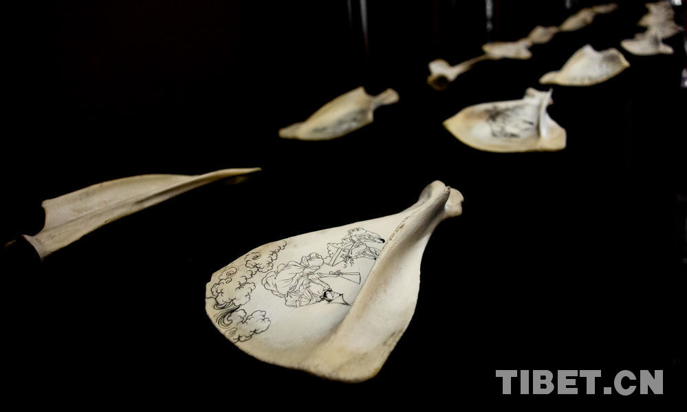 Gegenstände der Zhangzhung-Kultur in Lhasa ausgestellt Gegenstände der Zhangzhung-Kultur in Lhasa ausgestellt