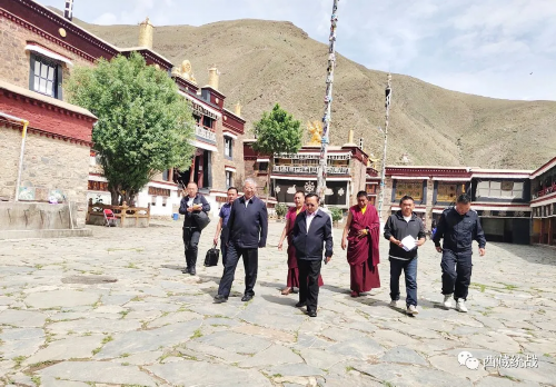 自治区政协副主席、佛协西藏分会党组书记  索朗仁增赴扎囊县敏珠林寺检查指导工作