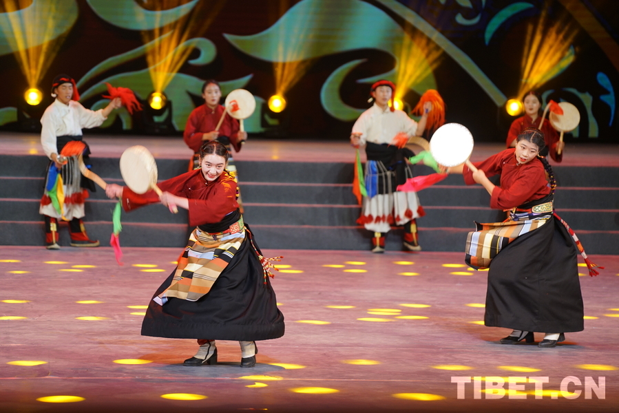 西藏全区行政村文艺演出队优秀节目展演