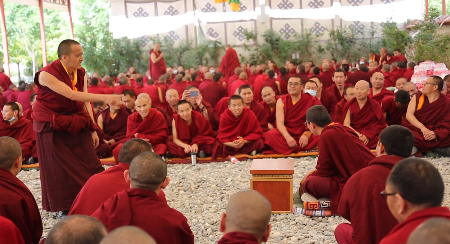 西藏16名学僧参加2023年“拓然巴”高级学衔班招生考试