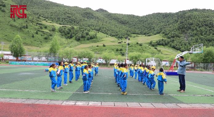 【“趣”看西藏】怒江之畔体育课：健康快乐满校园