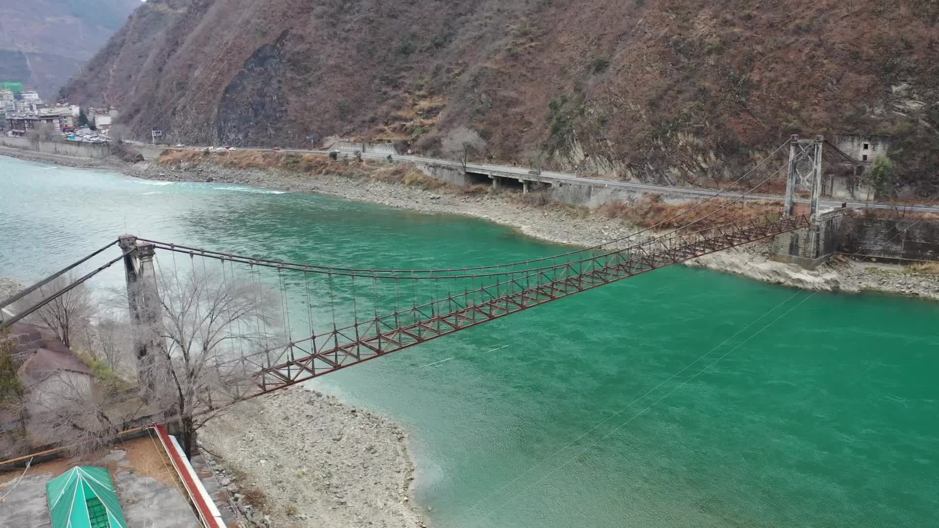 【探寻川藏公路的前世今生】川藏公路上的第一座钢架索桥——川藏公路大渡河悬索桥 