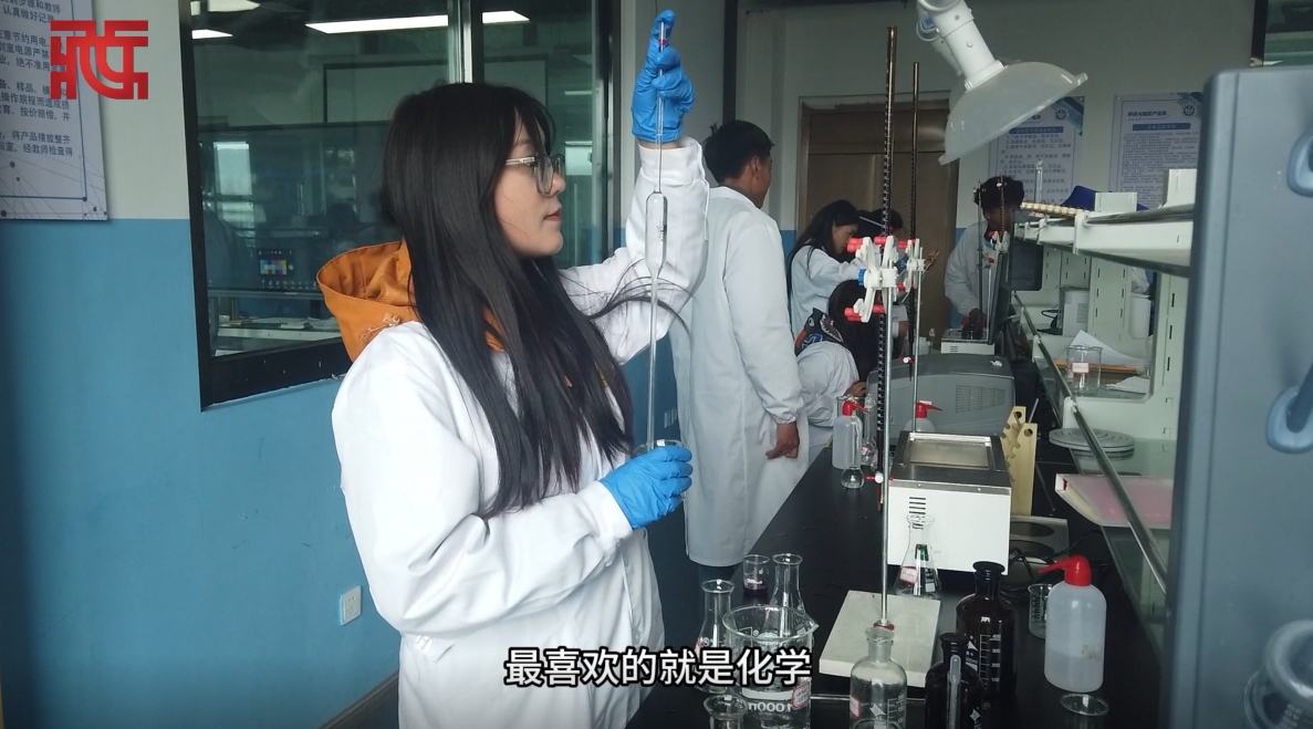 西藏技师学院毕业生尼玛琼决：感谢学校让她找到满意的工作