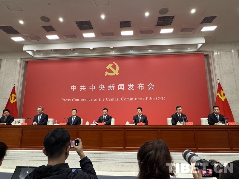 屏息以待的重磅发布会,一起来看看现场是怎样的? 屏息以待的重磅发布会,一起来看看现场是怎样的?