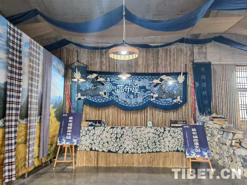 多民族社区非遗工坊里的振兴图景