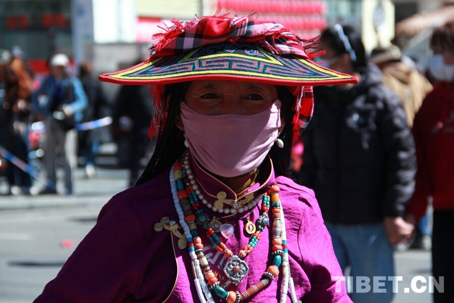 【石榴花开·籽籽同心】百姓欢歌：群众巡游掀起象雄旅游文化节高潮