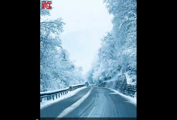 【春满高原】行驶在童话世界