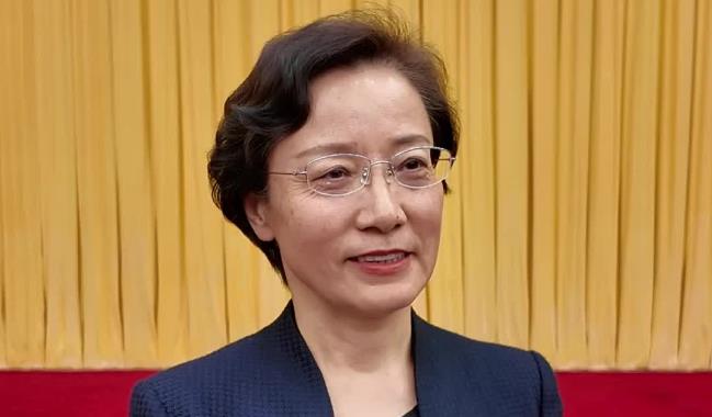 【委员面对面】全国政协委员刘俊彩：利用人工智能赋能医药健康行业，让群众好看病看好病