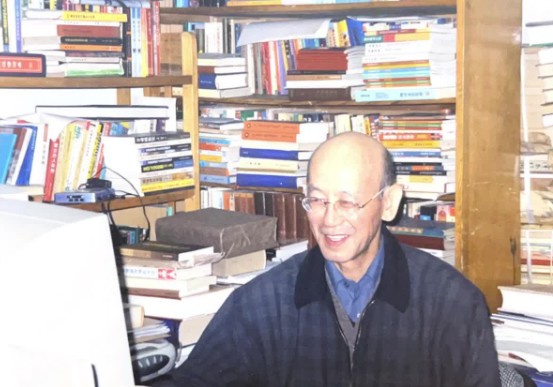 寄思光影间 缅怀陈庆英