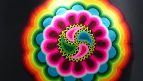【云游青海】藏在非遗青绣里的太阳图腾