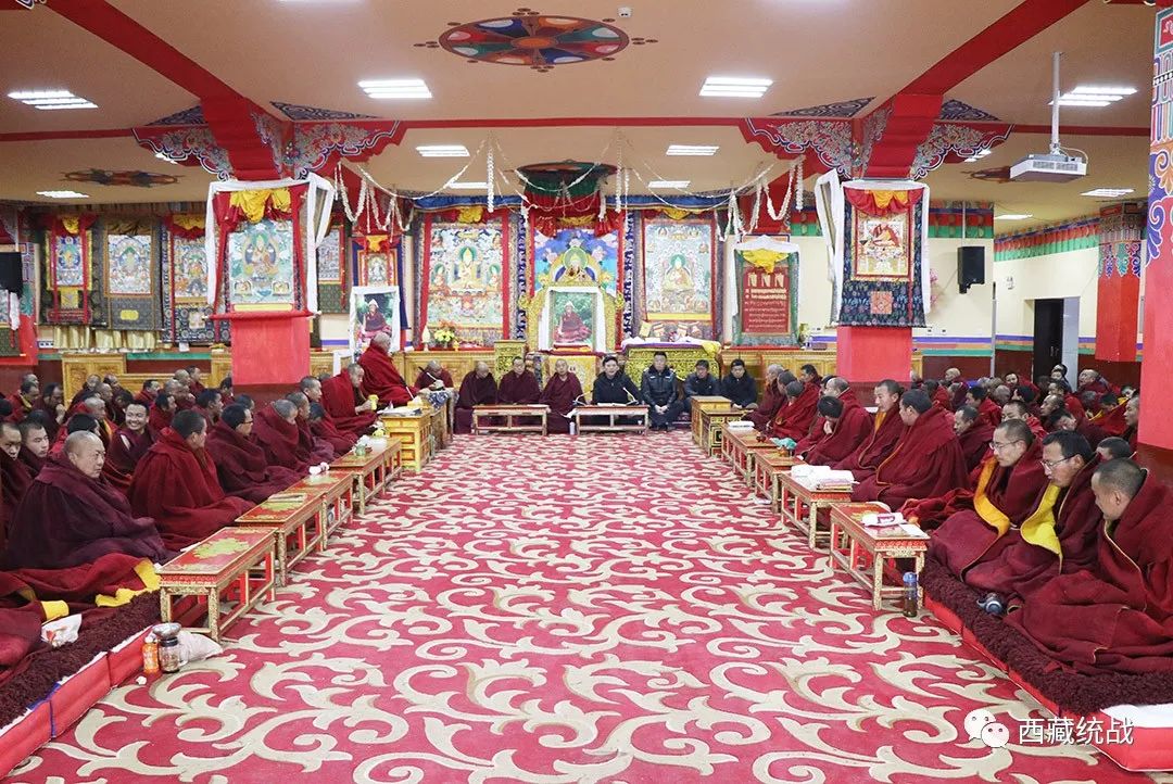 哲蚌寺召开2021年度寺庙总结表彰大会