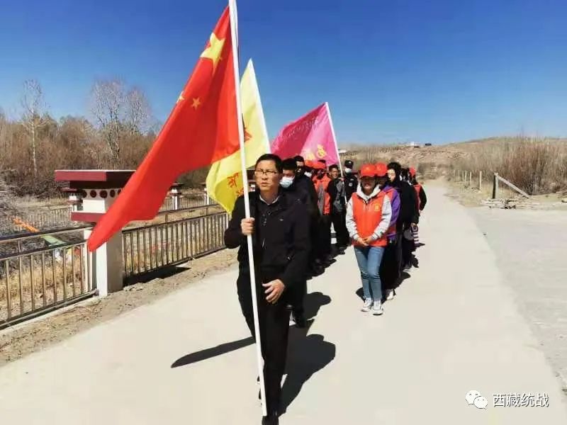 西藏金塔集团各党支部开展“致敬先烈 勇毅前行”主题清明节祭扫活动