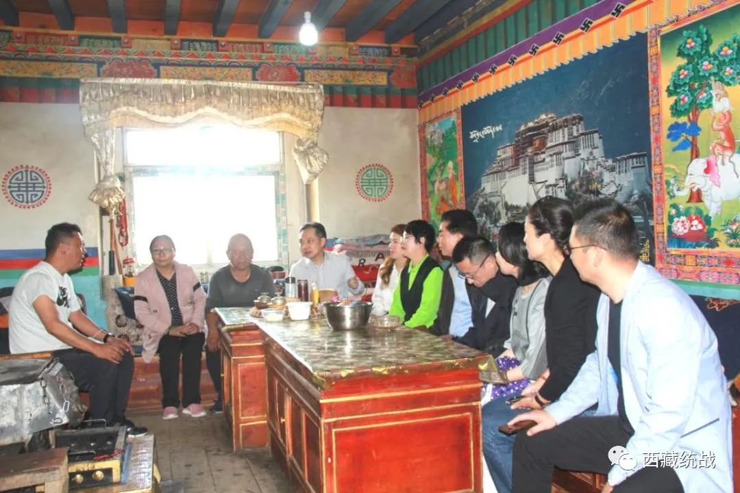 喜迎党的二十大 海外侨胞西藏行