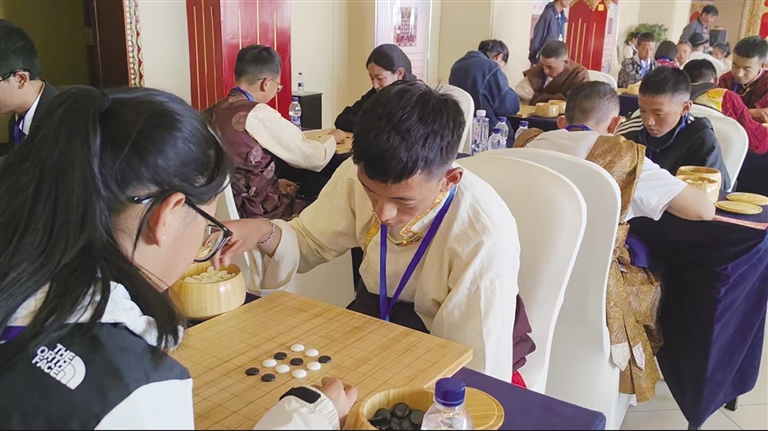 拉萨市首届“民族团结杯”藏棋公开赛举行