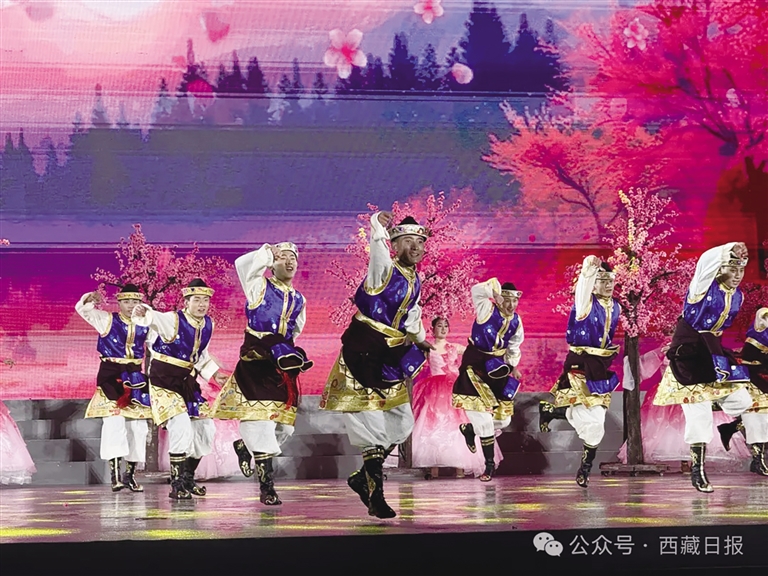 林芝第二十一届桃花旅游文化节开幕