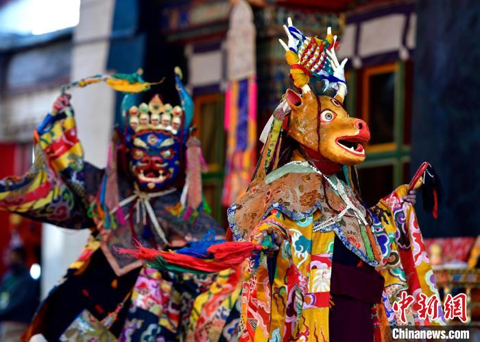 西藏扎什倫布寺舉行跳神活動 祈愿國泰民安