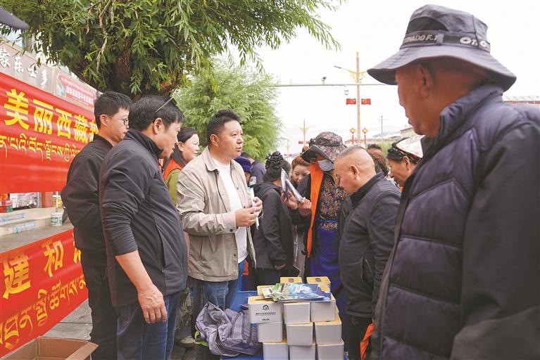 从共学到共行——2025年琼结县民族团结进步宣传月活动扫描 从共学到共行——2025年琼结县民族团结进步宣传月活动扫描