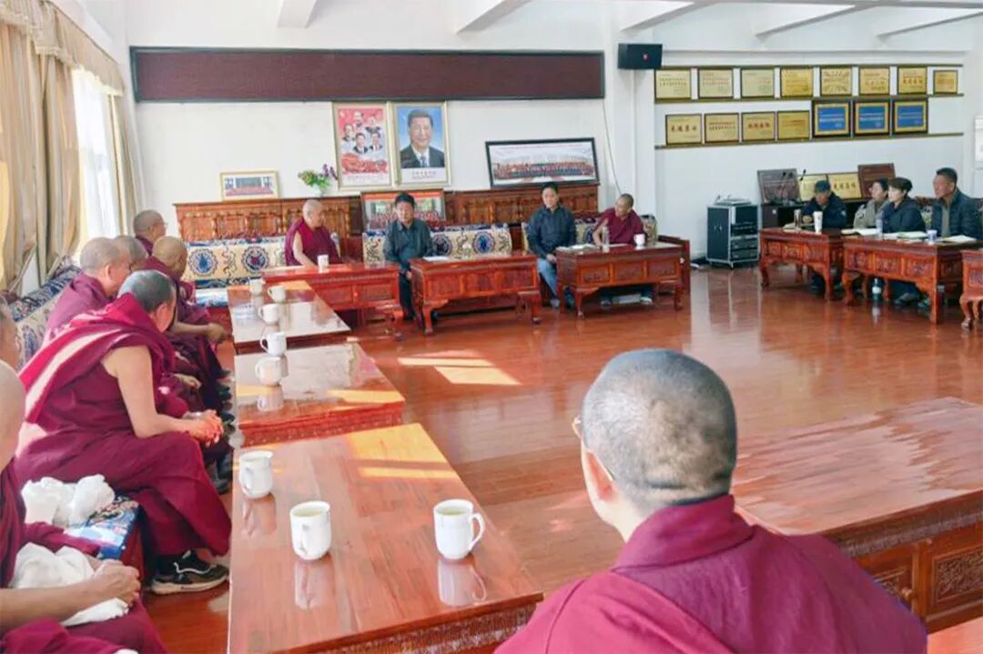 拉萨市委统战部部长格桑次旦深入宗教领域宣讲党的二十届四中全会精神