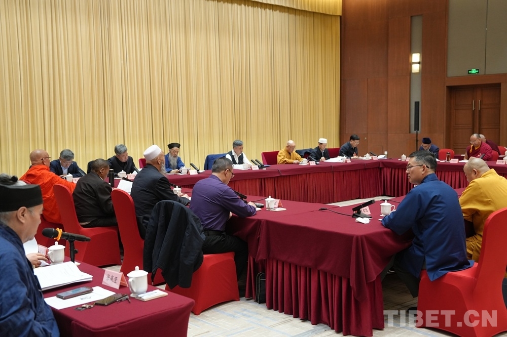 宗教界委员积极建言献策