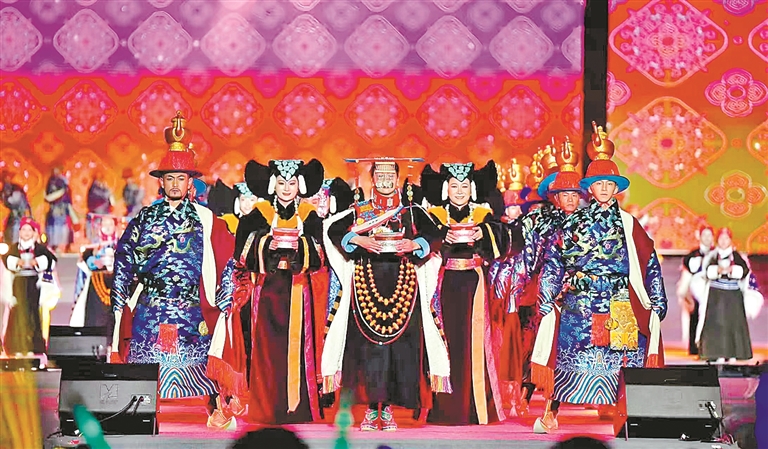 石榴花开高原上 同心共筑发展梦——阿里地区扎实推动民族团结进步创建工作走深走实