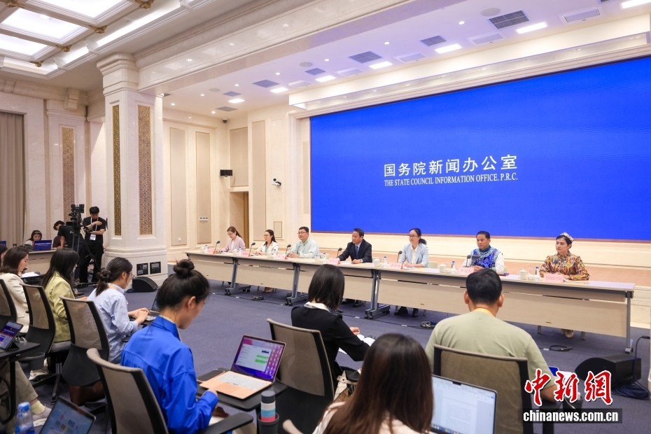 三位地方干部、群众代表谈民族团结进步事业最深刻变化