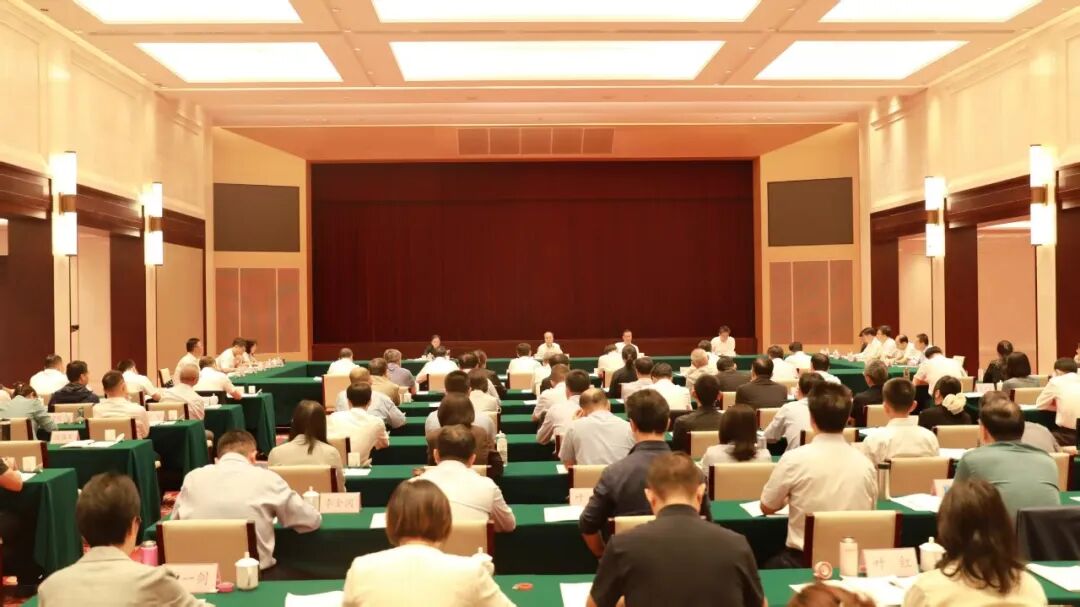 党外知识分子统战工作座谈会在湖北武汉召开