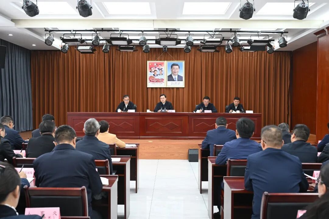 胡昌升出席自治区党委组织部干部大会 宣读中央组织部文件并讲话
