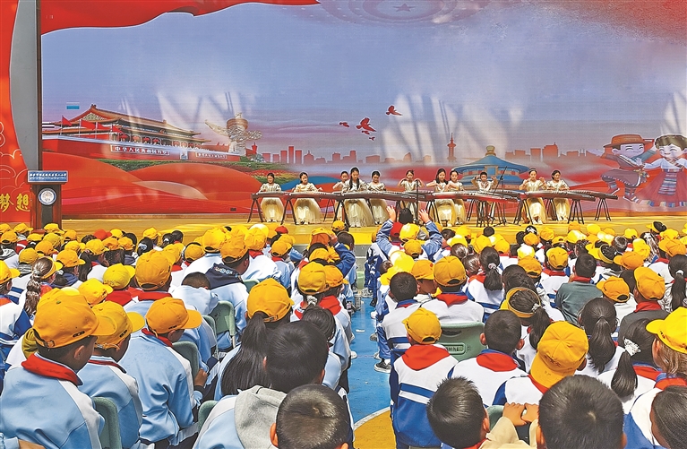 “行走的非遗”第五期江南非遗进藏公益教学结业活动举行